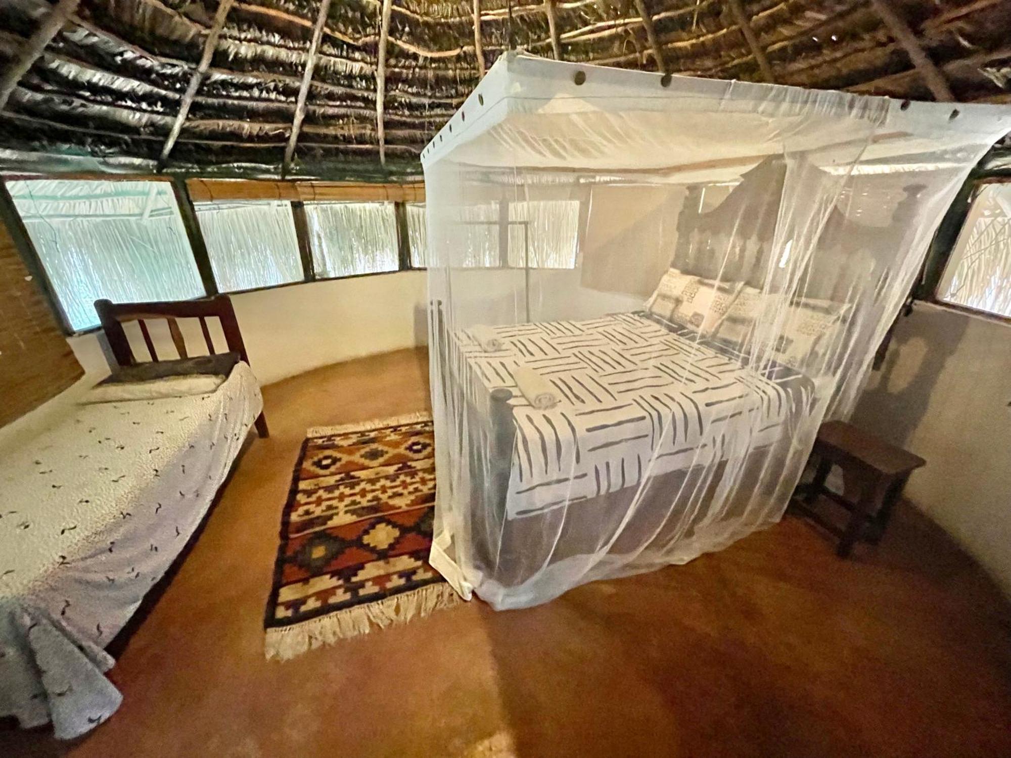 Nhambavale Lodge シーデンゲーリ エクステリア 写真