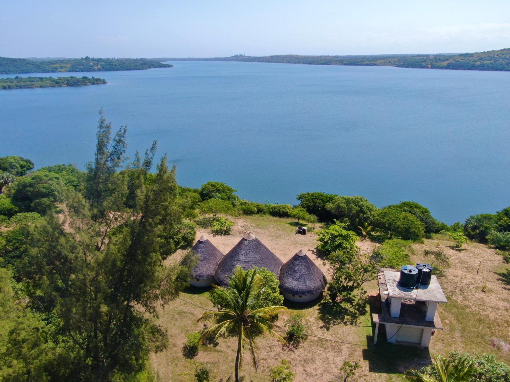 Nhambavale Lodge シーデンゲーリ エクステリア 写真